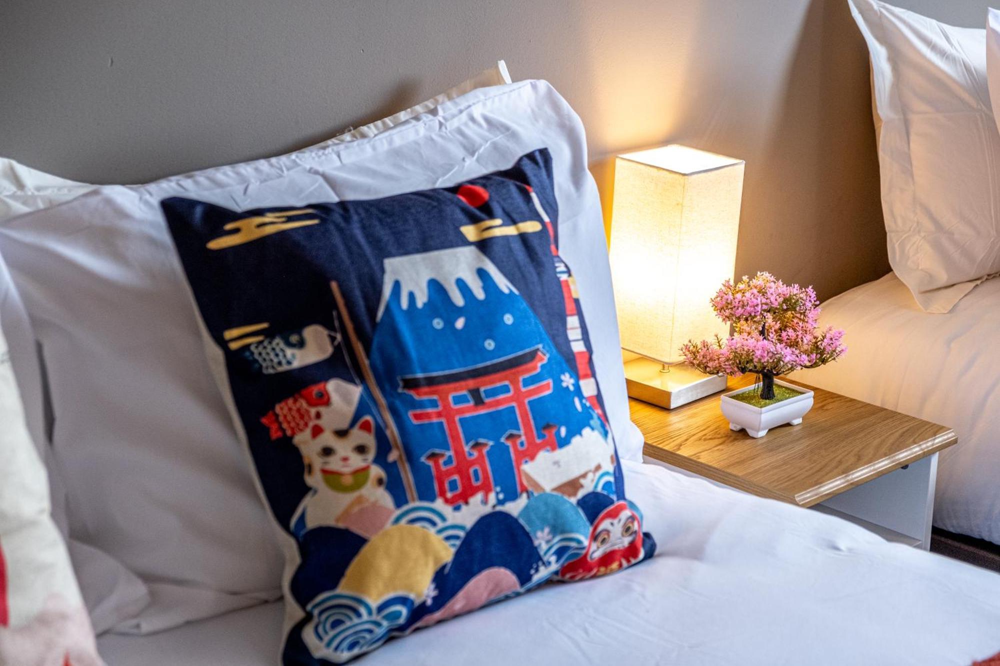 Anime Suite - Central And Free Parking With Netflix Бирмингам Екстериор снимка